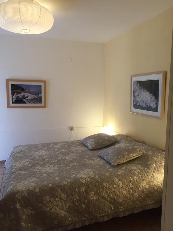 Gil'S Guest Rooms Neve Zohar Bagian luar foto
